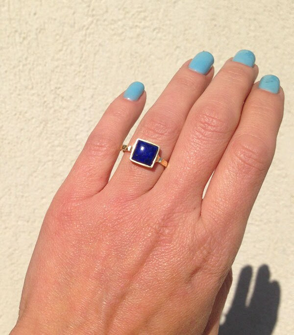 Lapis Lazuli Square Stone Simple Hammered Band Ring - H.L.Jewelry