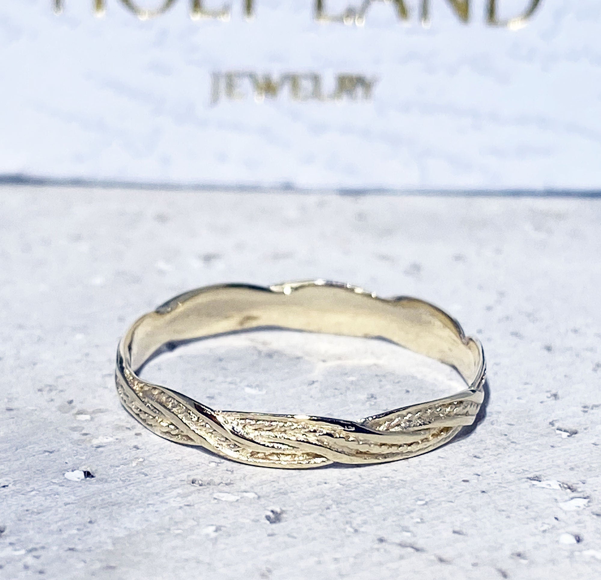 Minimalist Chic - Simple Chain Ring - H.L.Jewelry