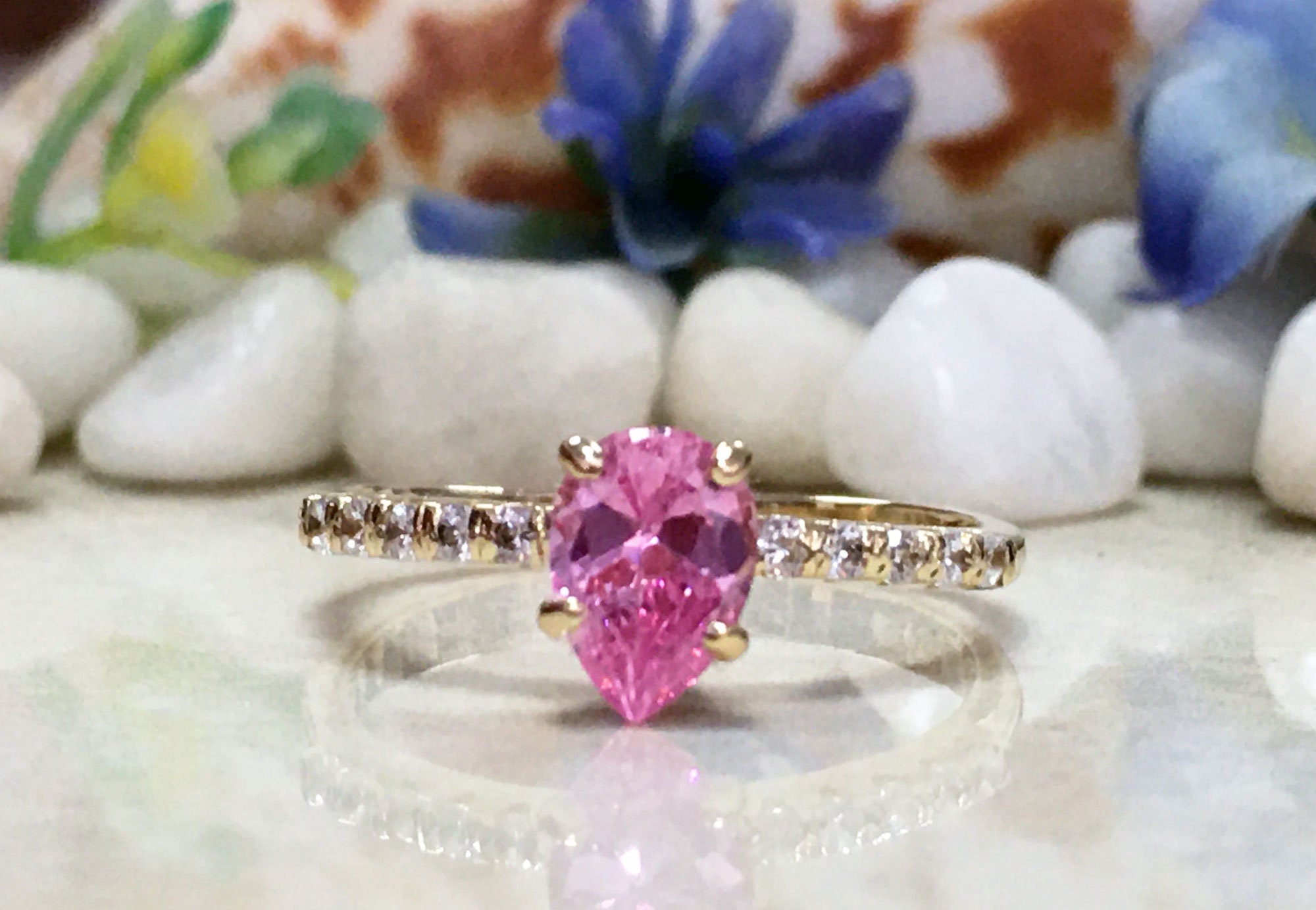 October Birthstone Pear-Shaped Rose Quartz Ring with Clear Quartz Accents - H.L.Jewelry