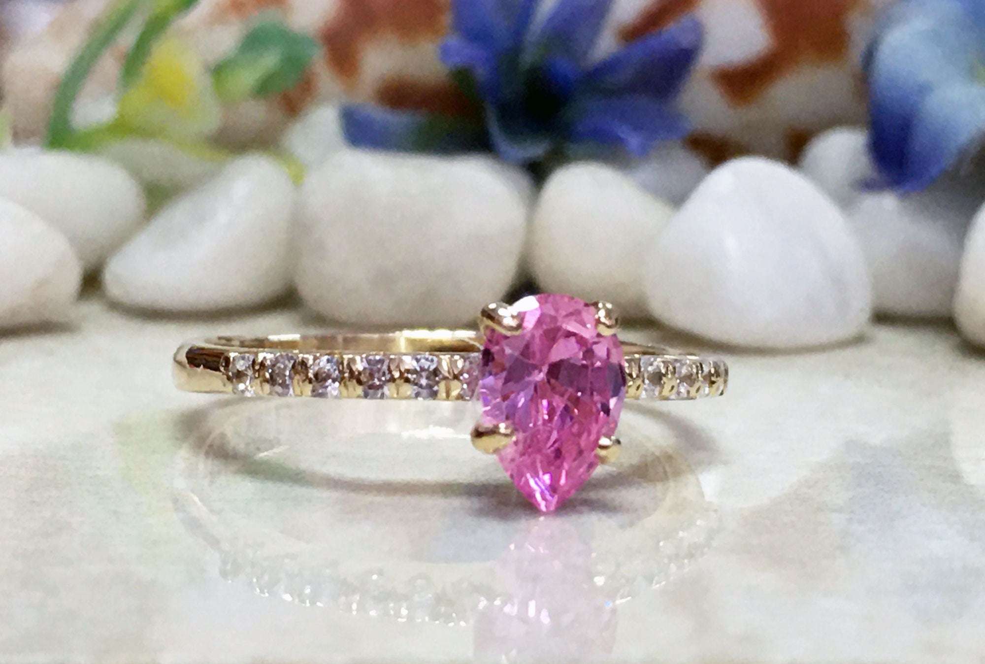 October Birthstone Pear-Shaped Rose Quartz Ring with Clear Quartz Accents - H.L.Jewelry