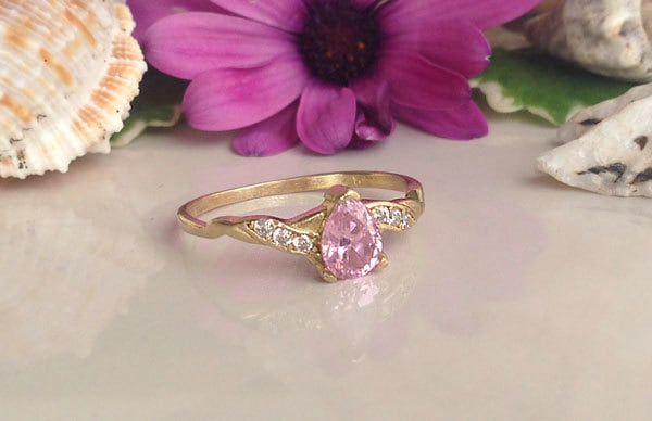 October Birthstone Pear-Shaped Rose Quartz Ring with Clear Quartz Accents - H.L.Jewelry