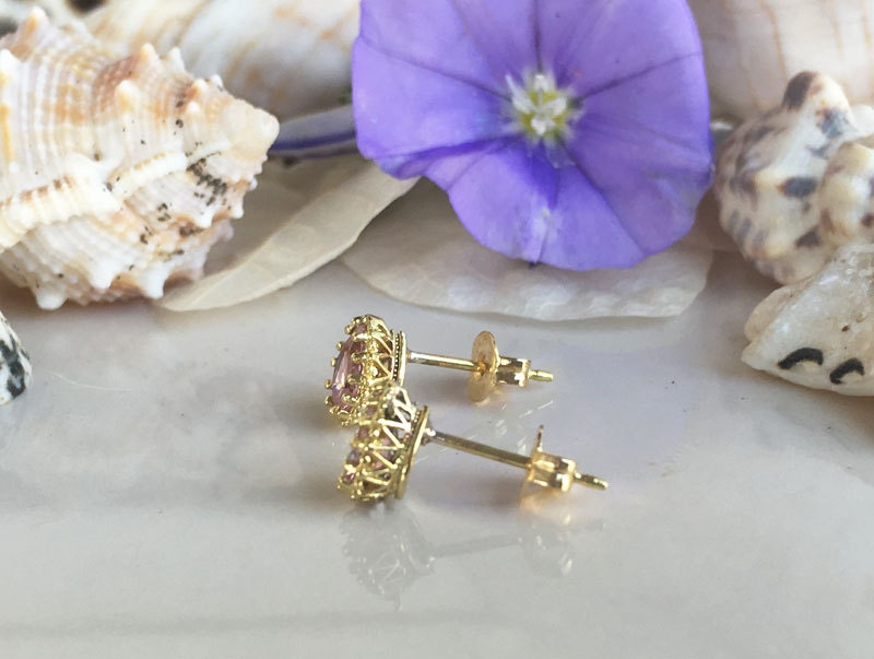 October Birthstone Pear-Shaped Rose Quartz Simple Stud Earrings - H.L.Jewelry