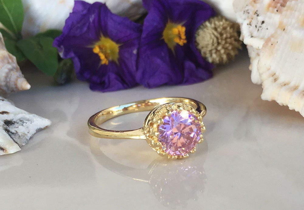 October Birthstone Rose Quartz Round Crown Ring - H.L.Jewelry