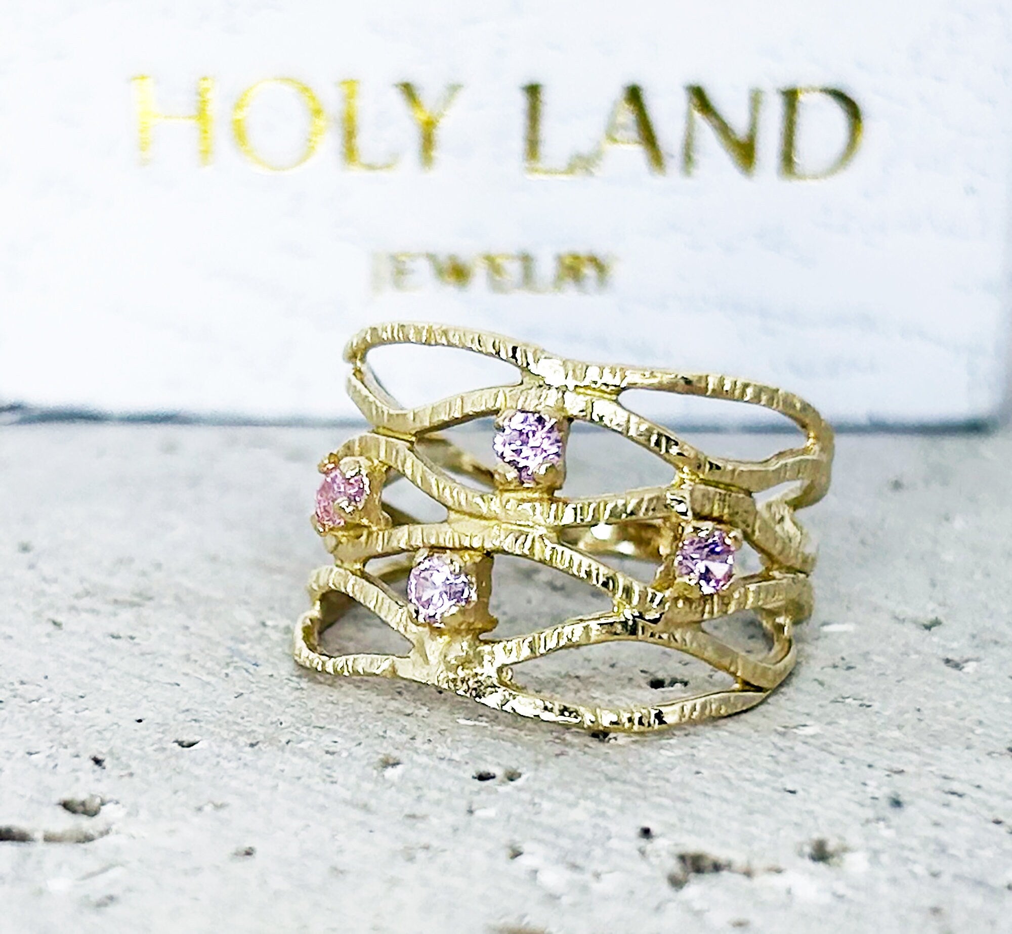 October Birthstone Round Rose Quartz Four-Stone Hammered Band Ring - H.L.Jewelry