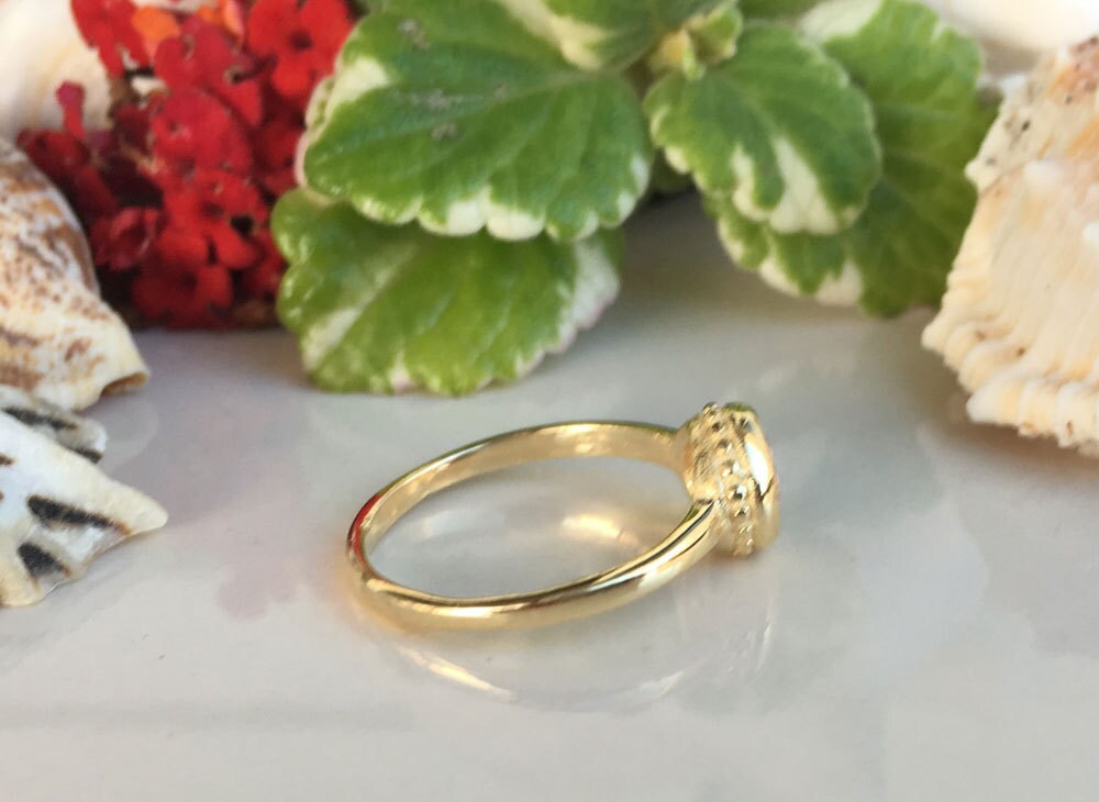 October Birthstone Round Rose Quartz Simple Bezel Ring - H.L.Jewelry