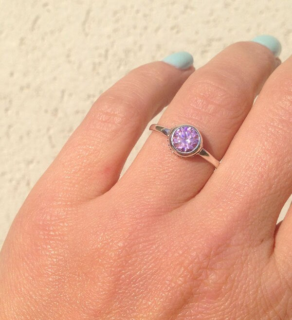October Birthstone Round Rose Quartz Simple Bezel Ring - H.L.Jewelry
