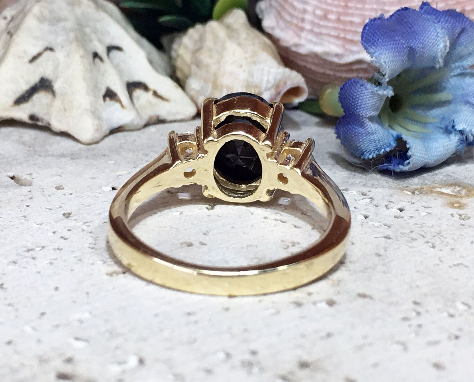 Oval Black Onyx Ring with Clear Quartz Accents - H.L.Jewelry