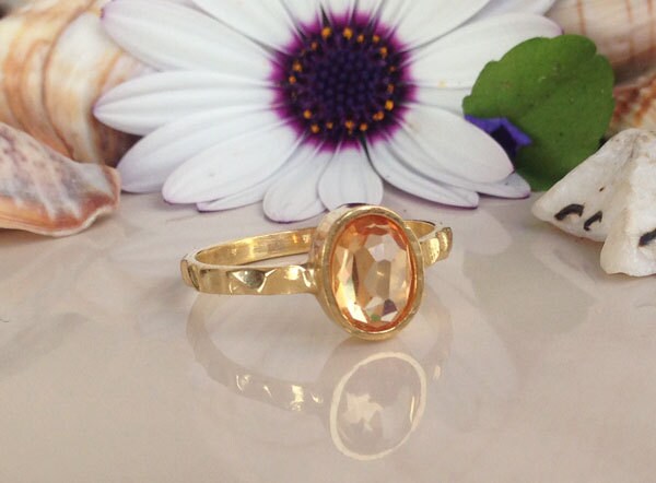 Oval Citrine Gemstone Simple Hammered Band Ring - H.L.Jewelry