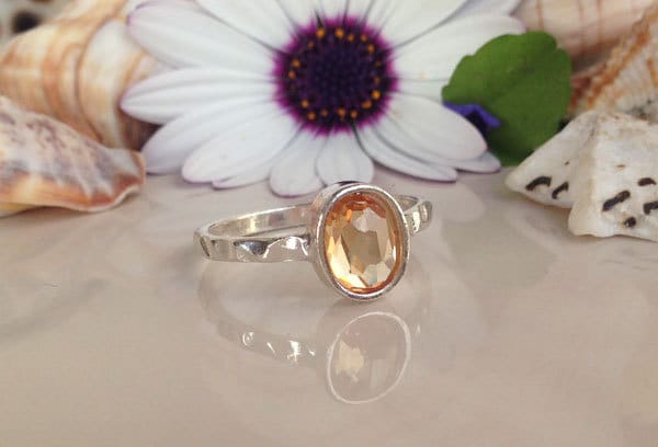 Oval Citrine Gemstone Simple Hammered Band Ring - H.L.Jewelry