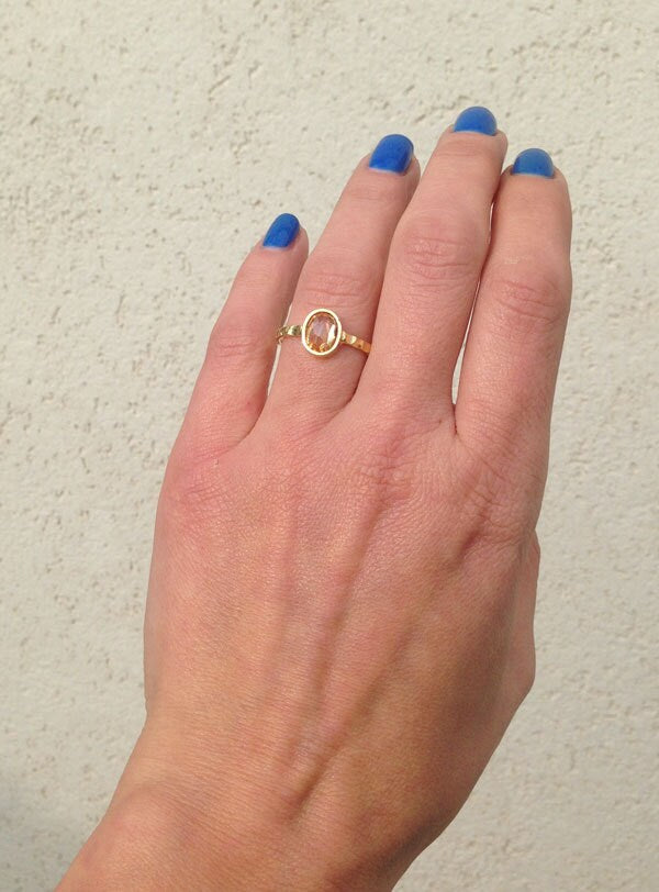 Oval Citrine Gemstone Simple Hammered Band Ring - H.L.Jewelry