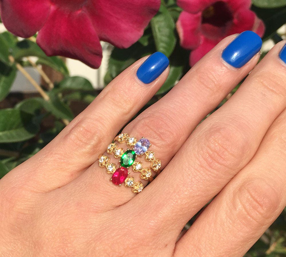 Oval Lavender Amethyst Flower Ring with Clear Quartz Accents - H.L.Jewelry