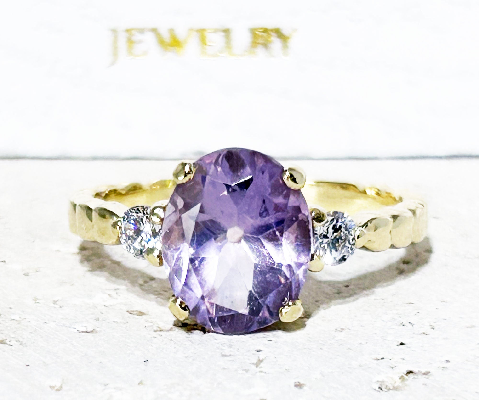 Oval Lavender Amethyst Gemstone Ring with Clear Quartz Accents - H.L.Jewelry