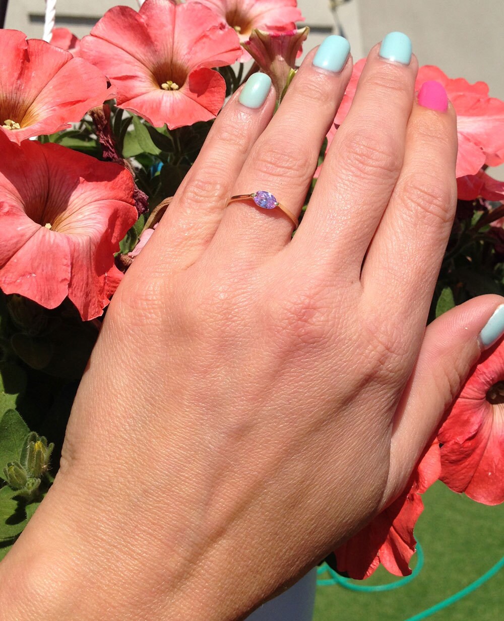 Oval Lavender Amethyst Simple Stackable Ring - H.L.Jewelry