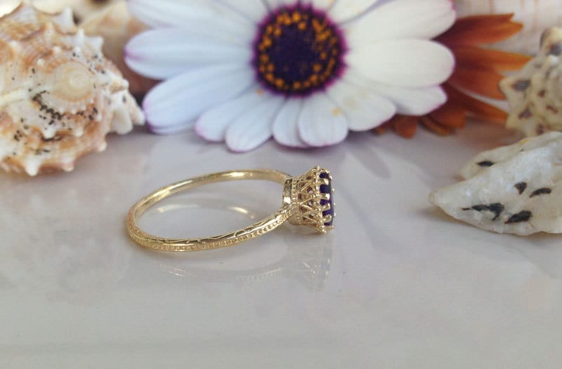 Oval Purple Amethyst Simple Hammered Band Ring - H.L.Jewelry