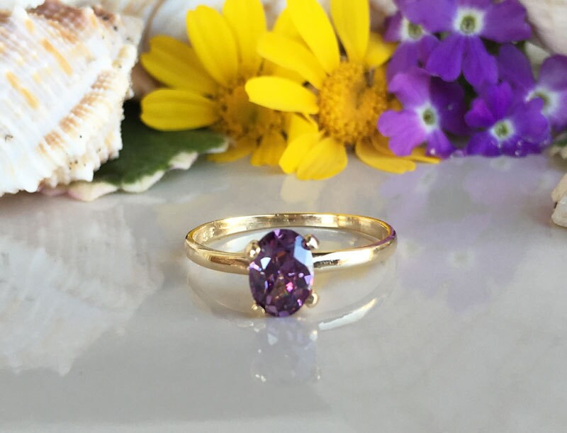 Oval Purple Amethyst Simple Solitaire Ring - H.L.Jewelry