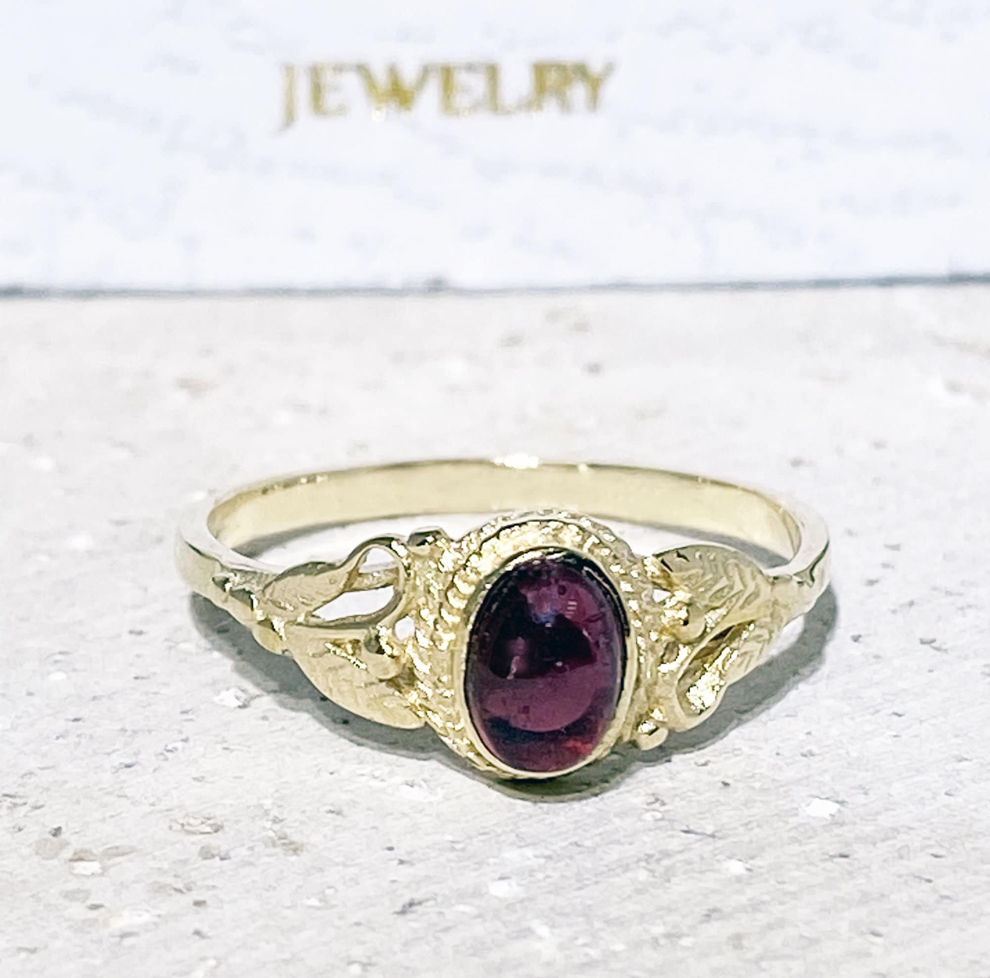 Oval Red Garnet Leaves Bezel Ring - H.L.Jewelry
