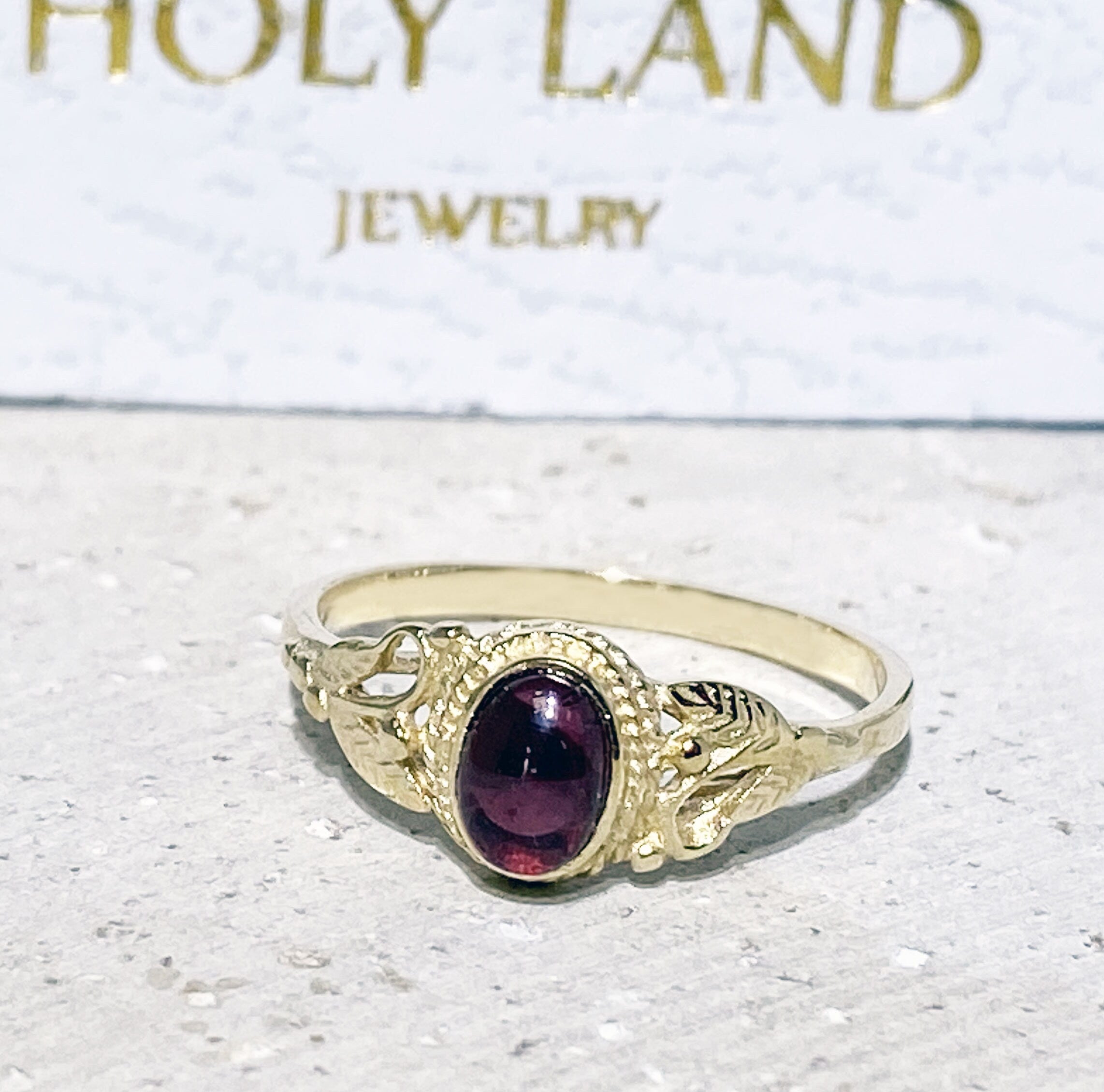 Oval Red Garnet Leaves Bezel Ring - H.L.Jewelry