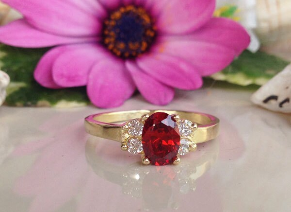 Oval Red Garnet Ring with Clear Quartz Accents - H.L.Jewelry