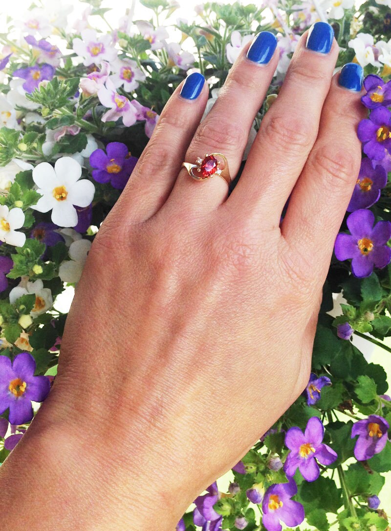 Oval Red Garnet Ring with Clear Quartz Accents - H.L.Jewelry