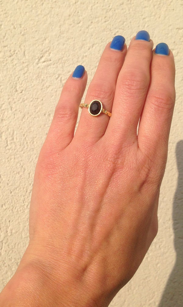 Oval Rose Cut Black Onyx Simple Hammered Band Ring - H.L.Jewelry