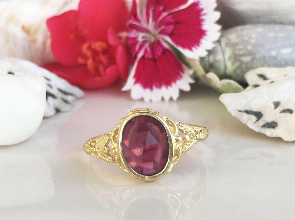 Oval Rose Cut Red Garnet Filigree Ring - H.L.Jewelry