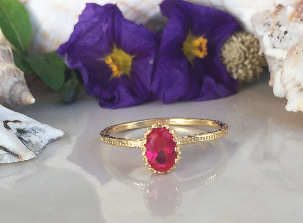 Oval Ruby Simple Hammered Band Ring - H.L.Jewelry