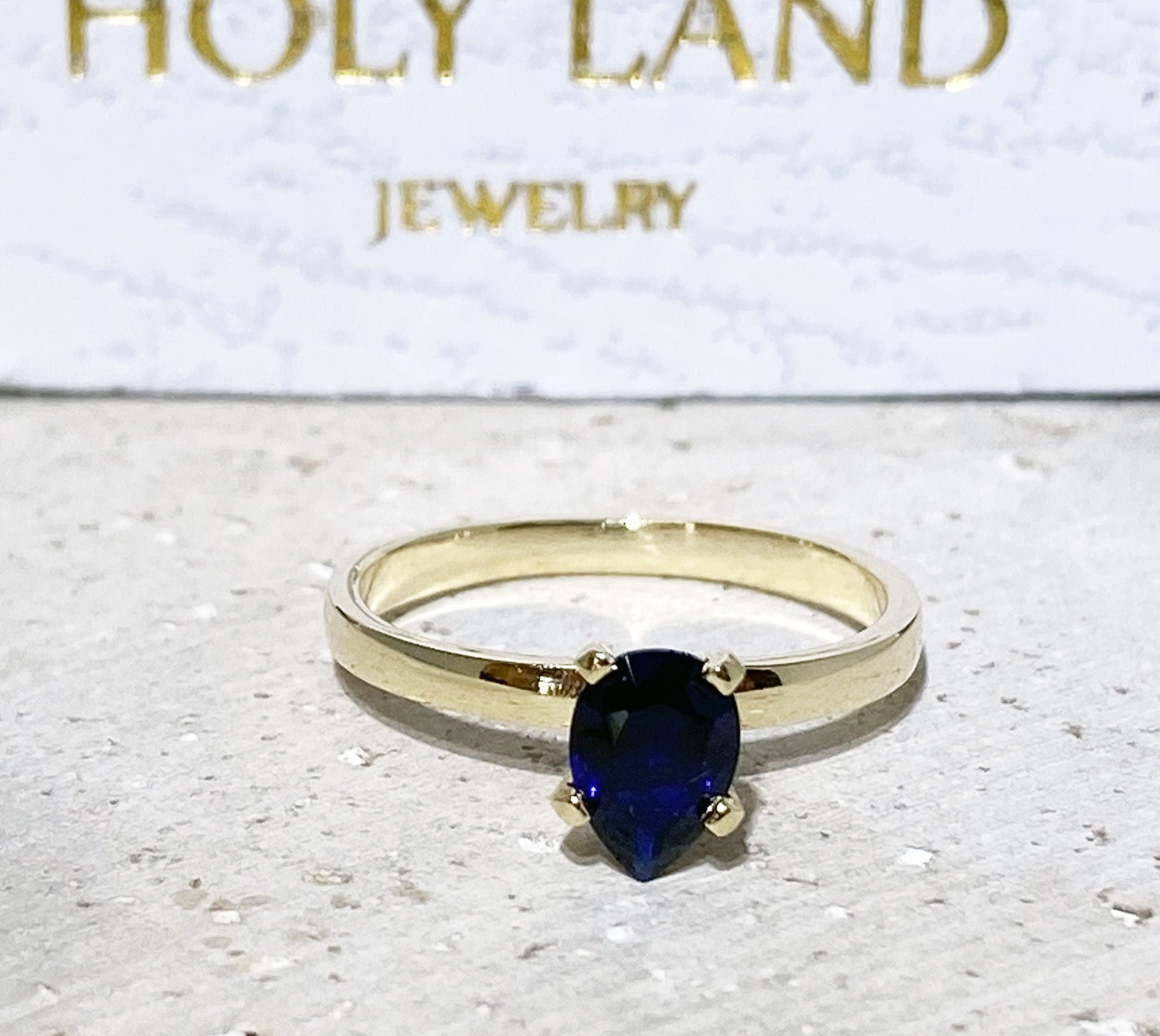 Pear-Shaped Blue Sapphire Simple Solitaire Ring - H.L.Jewelry