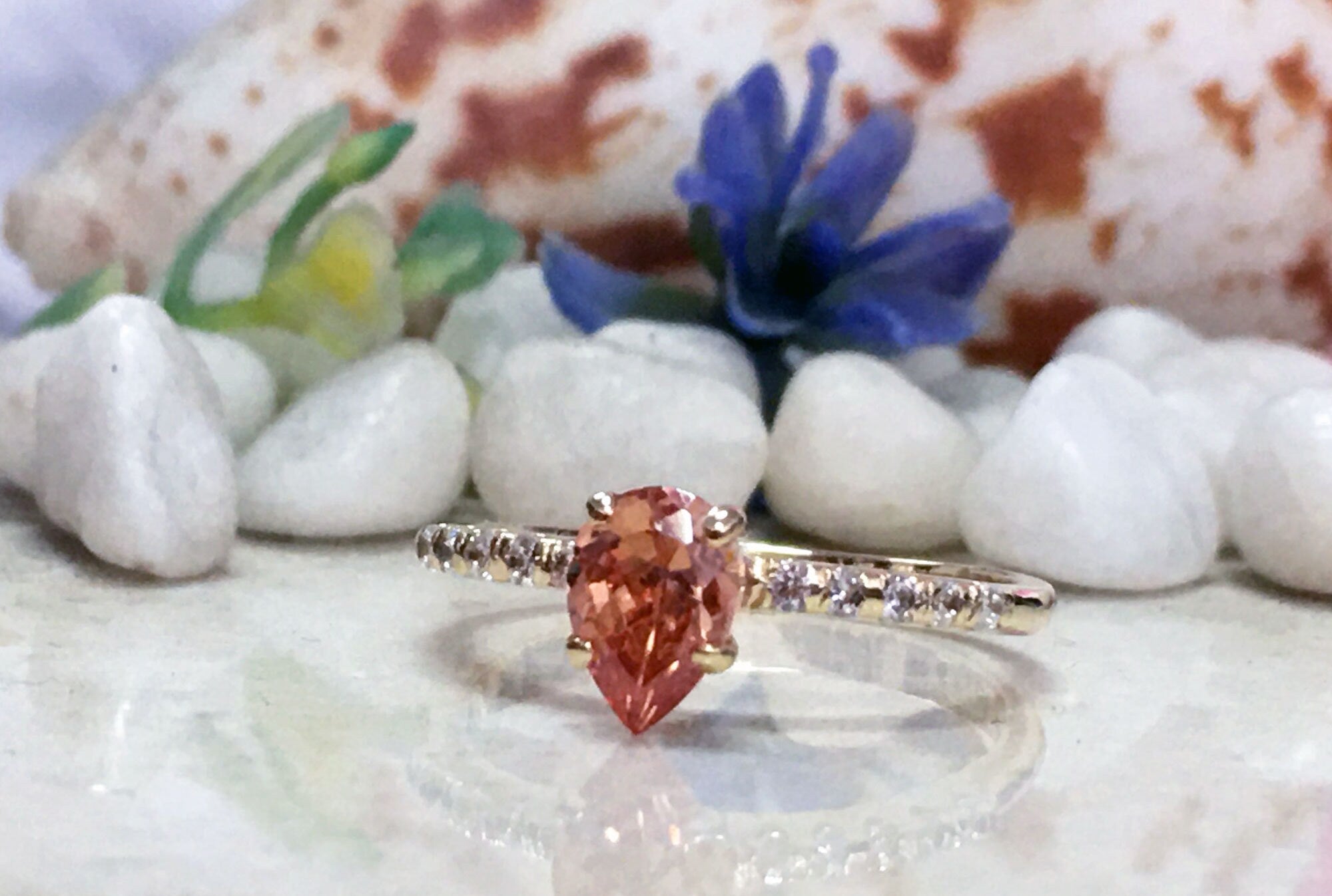 Pear-Shaped Citrine Delicate Ring with Clear Quartz Accents - H.L.Jewelry