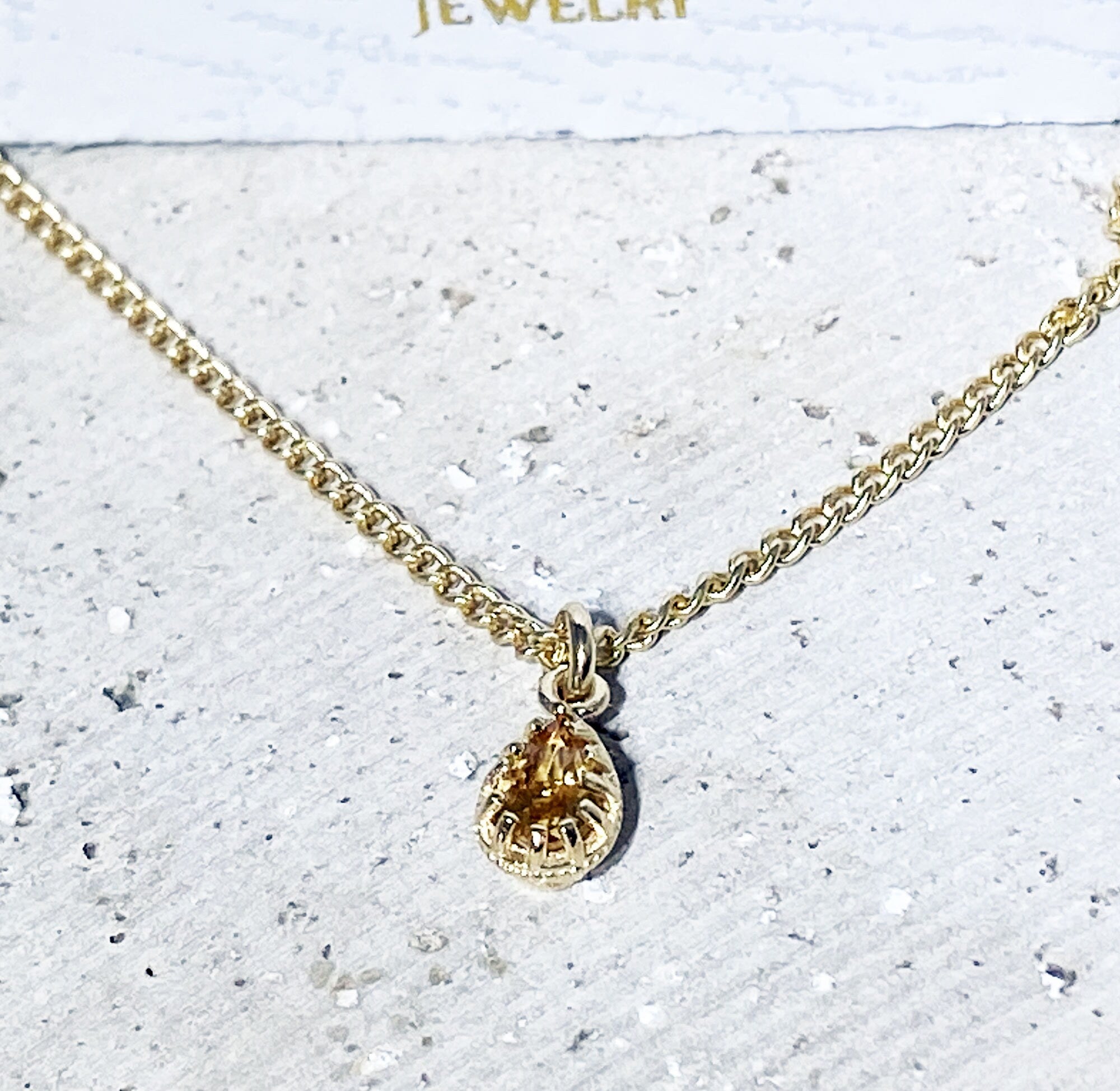 Pear-Shaped Citrine Simple Delicate Chain Necklace - H.L.Jewelry