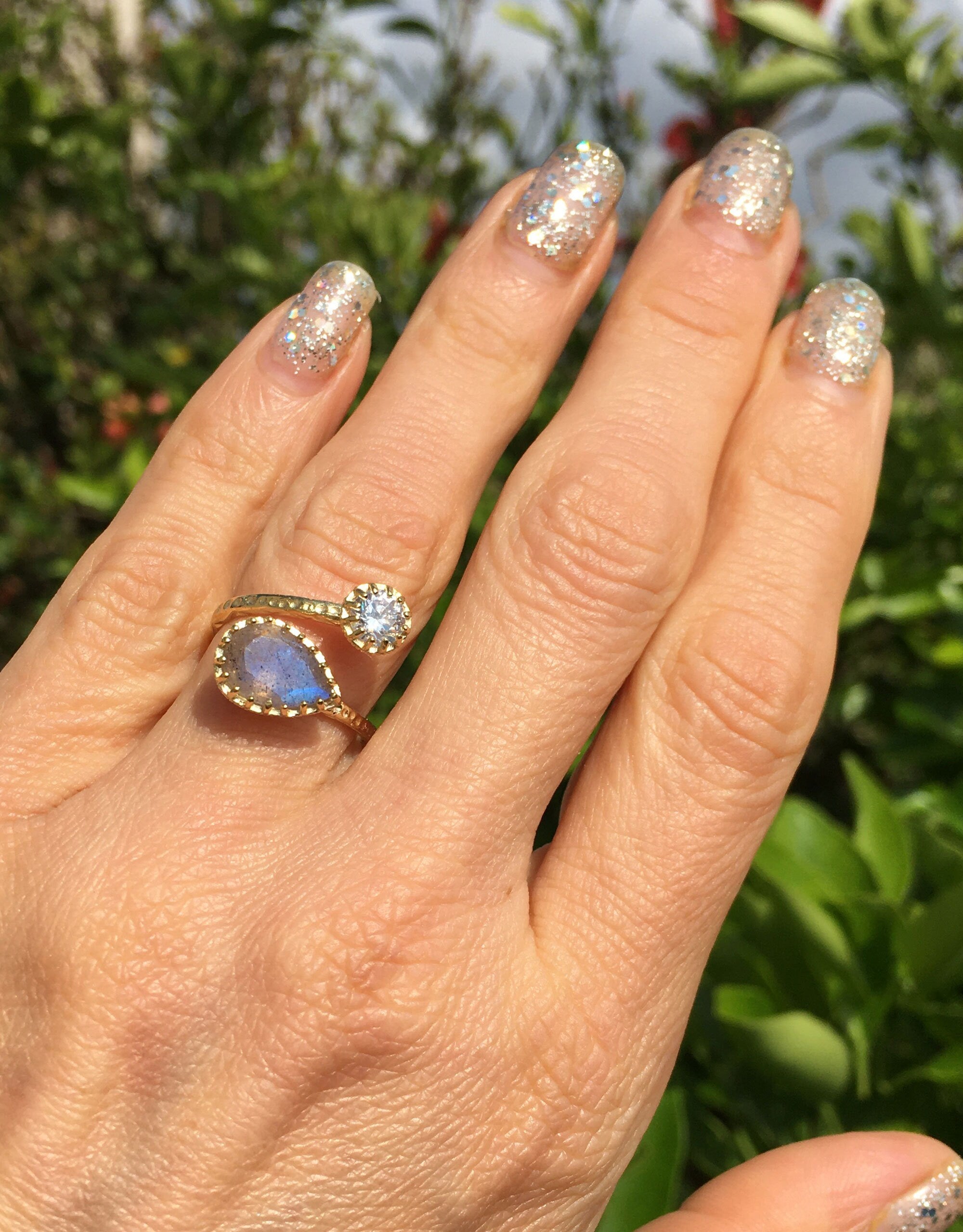 Pear-Shaped Labradorite & Round Clear Quartz Hammered Band Adjustable Ring - H.L.Jewelry