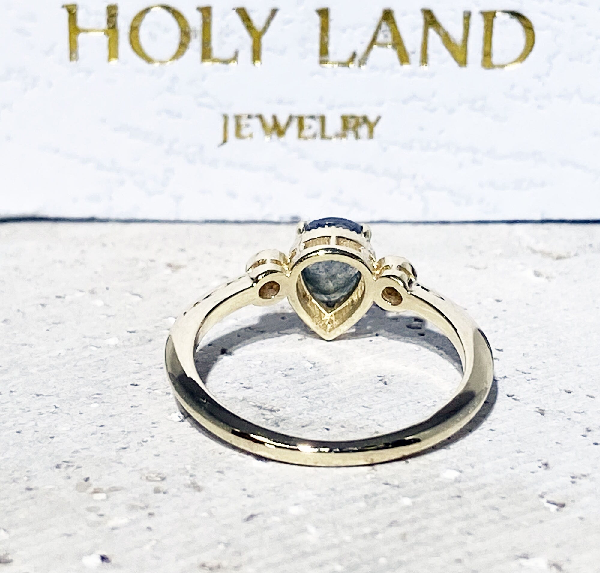 Pear-Shaped Labradorite Simple Ring with Clear Quartz Accents - H.L.Jewelry