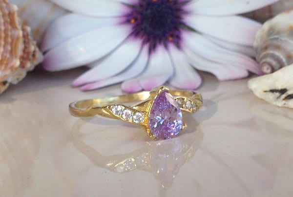 Pear-Shaped Lavender Amethyst Delicate Ring with Clear Quartz Accents - H.L.Jewelry