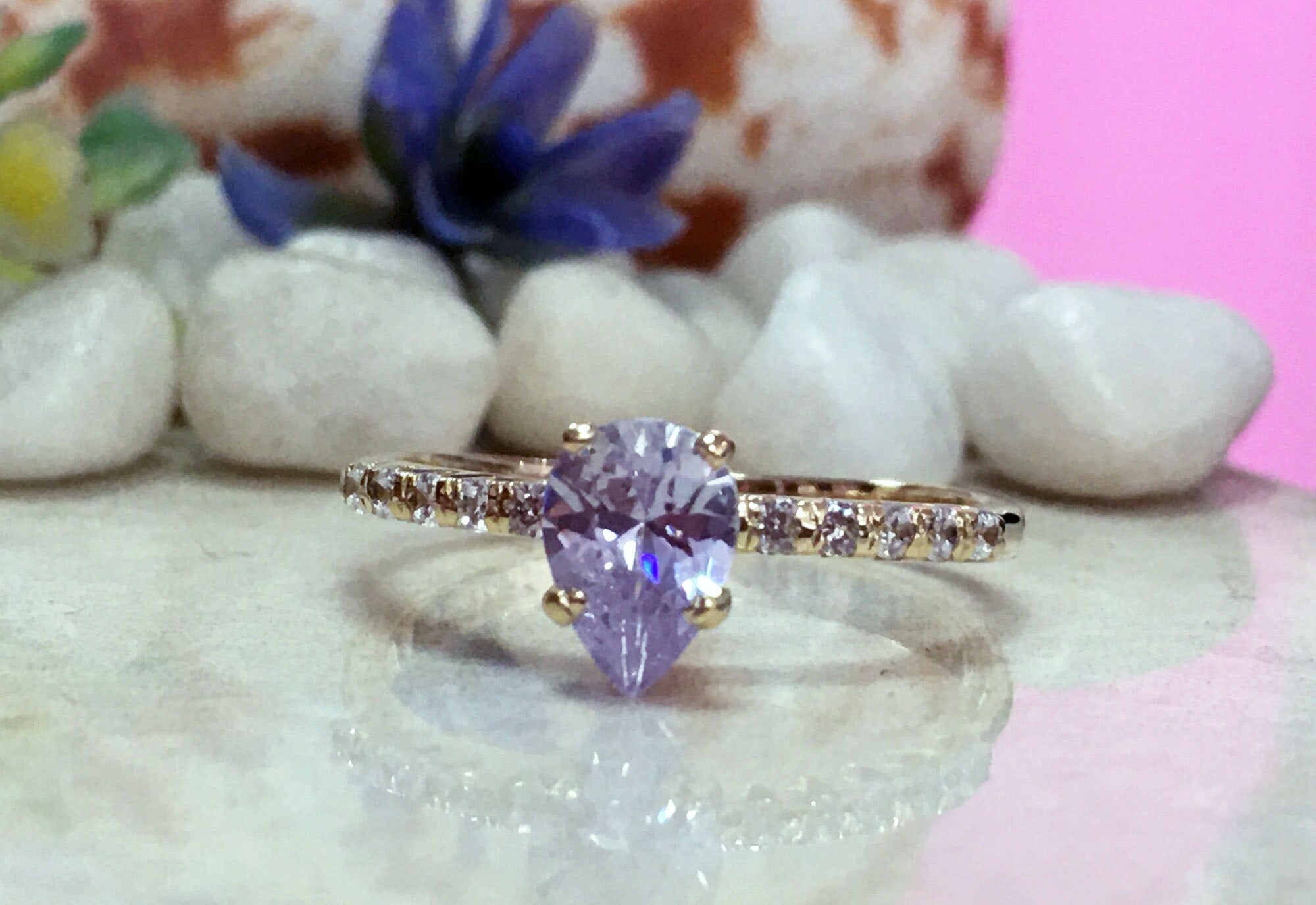 Pear-Shaped Lavender Amethyst Ring with Clear Quartz Accents - H.L.Jewelry