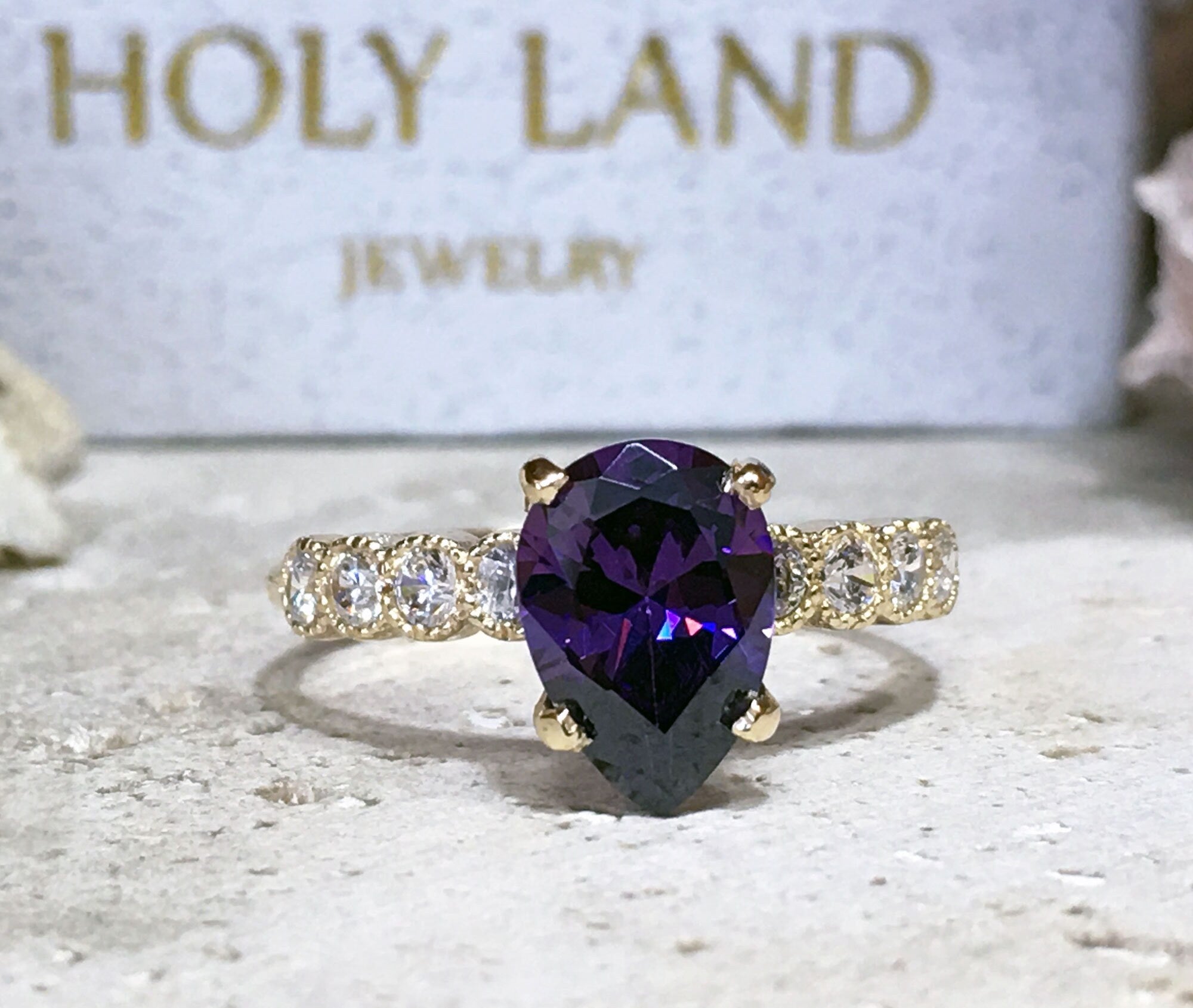 Pear-Shaped Purple Amethyst Engagement Ring with Clear Quartz Accents - H.L.Jewelry