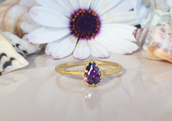 Pear-Shaped Purple Amethyst Simple Hammered Band Ring - H.L.Jewelry