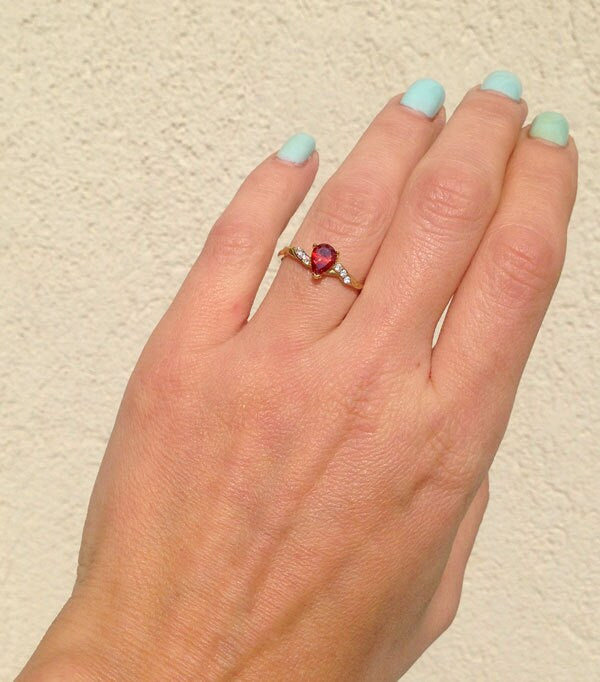 Pear-Shaped Red Garnet Delicate Ring with Clear Quartz Trio Accents - H.L.Jewelry