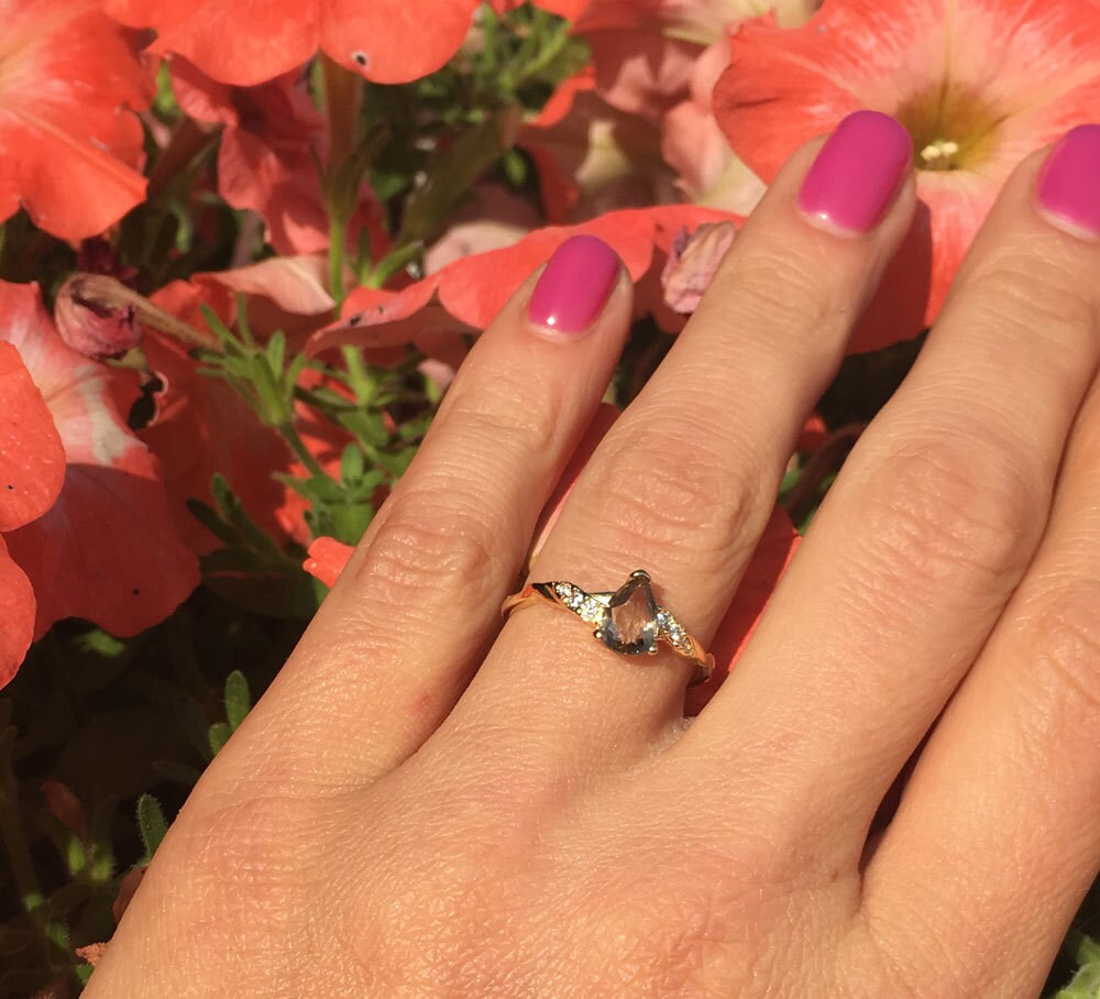 Pear-Shaped Smoky Quartz Delicate Ring with Clear Quartz Accents - H.L.Jewelry