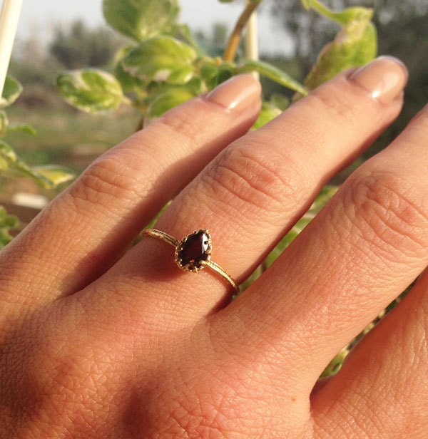 Pear-Shaped Smoky Quartz Simple Hammered Band Ring - H.L.Jewelry