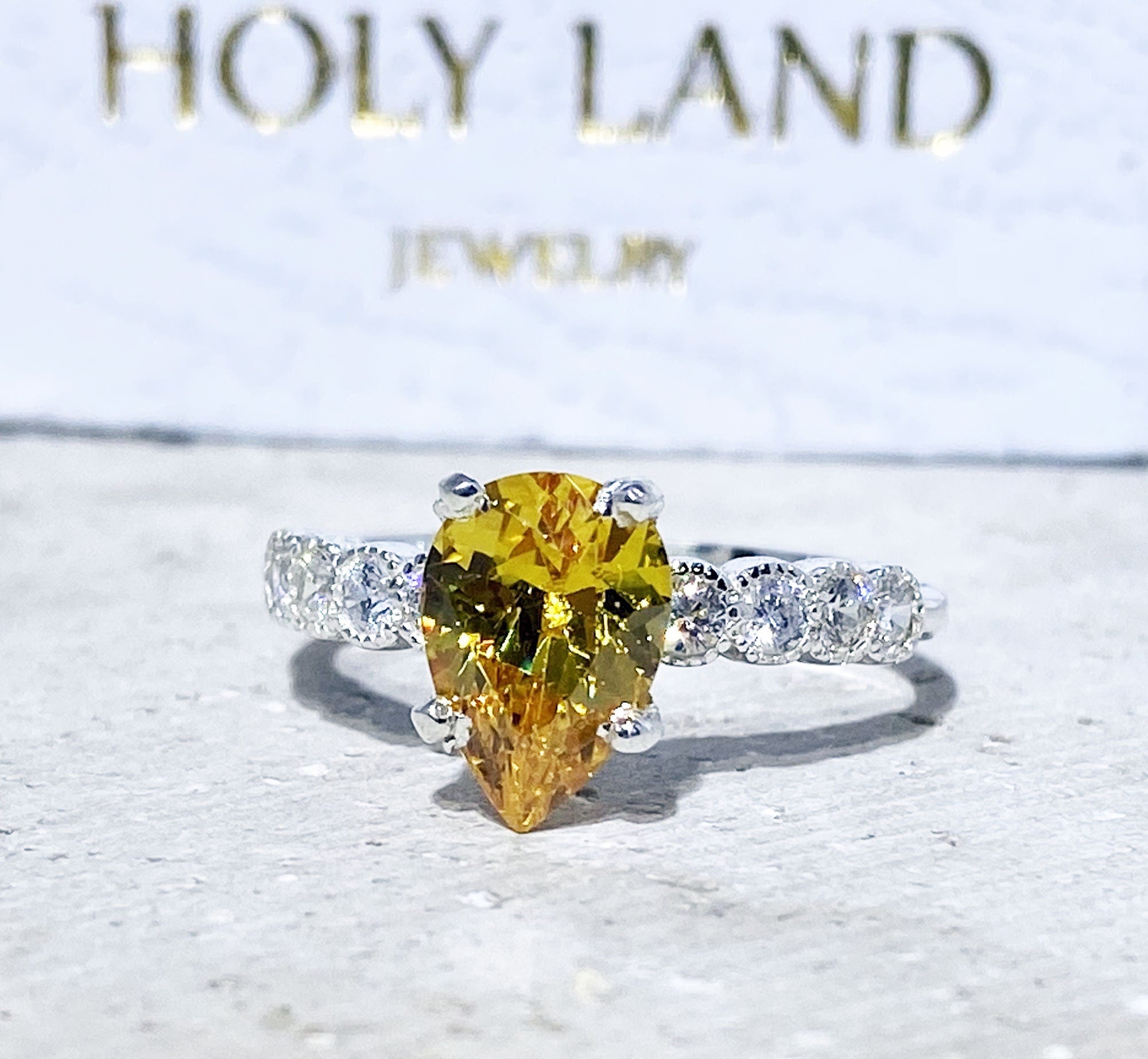 Pear-Shaped Yellow Citrine Engagement Ring with Clear Quartz Accents - H.L.Jewelry