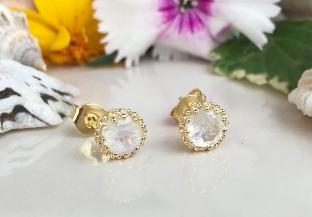 Rainbow Moonstone Simple Round Stud Earrings - H.L.Jewelry