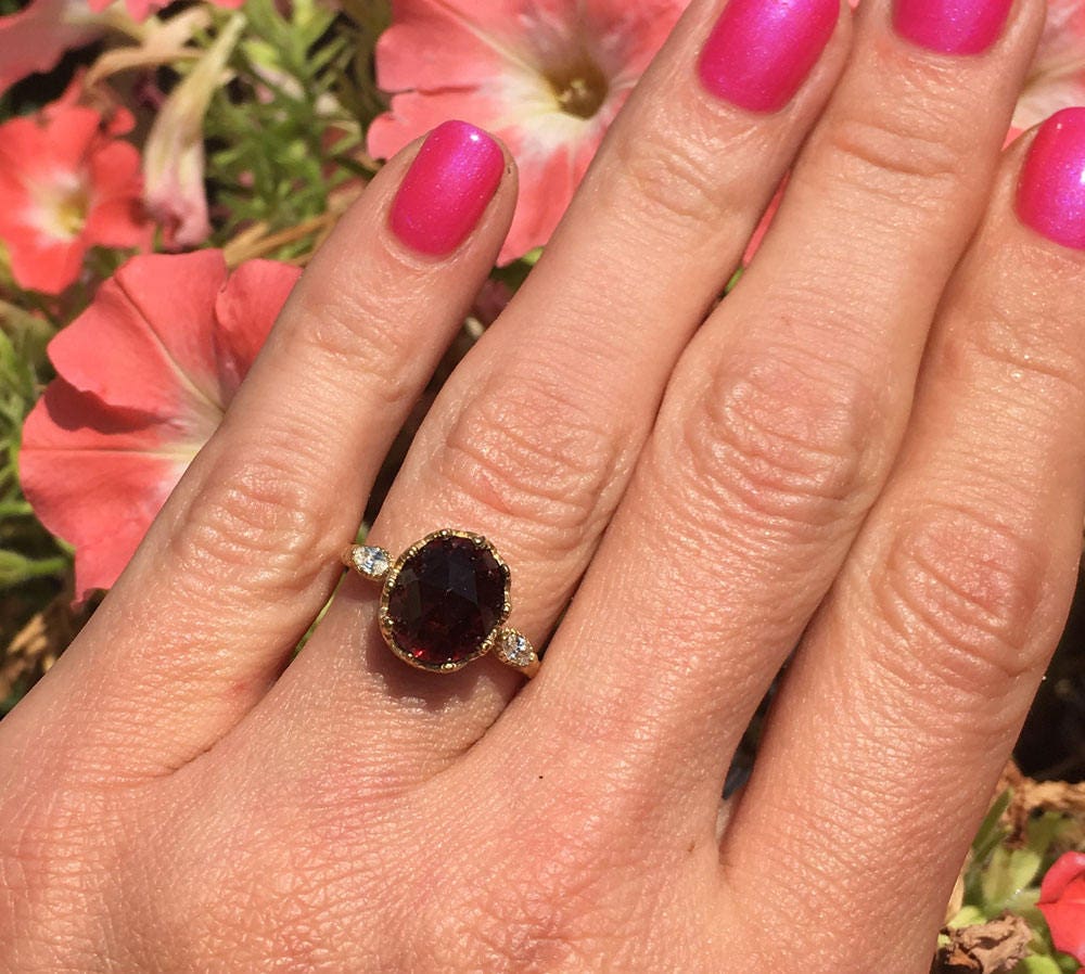 Red Garnet Vintage Oval Crown Ring with Clear Quartz Accents - H.L.Jewelry