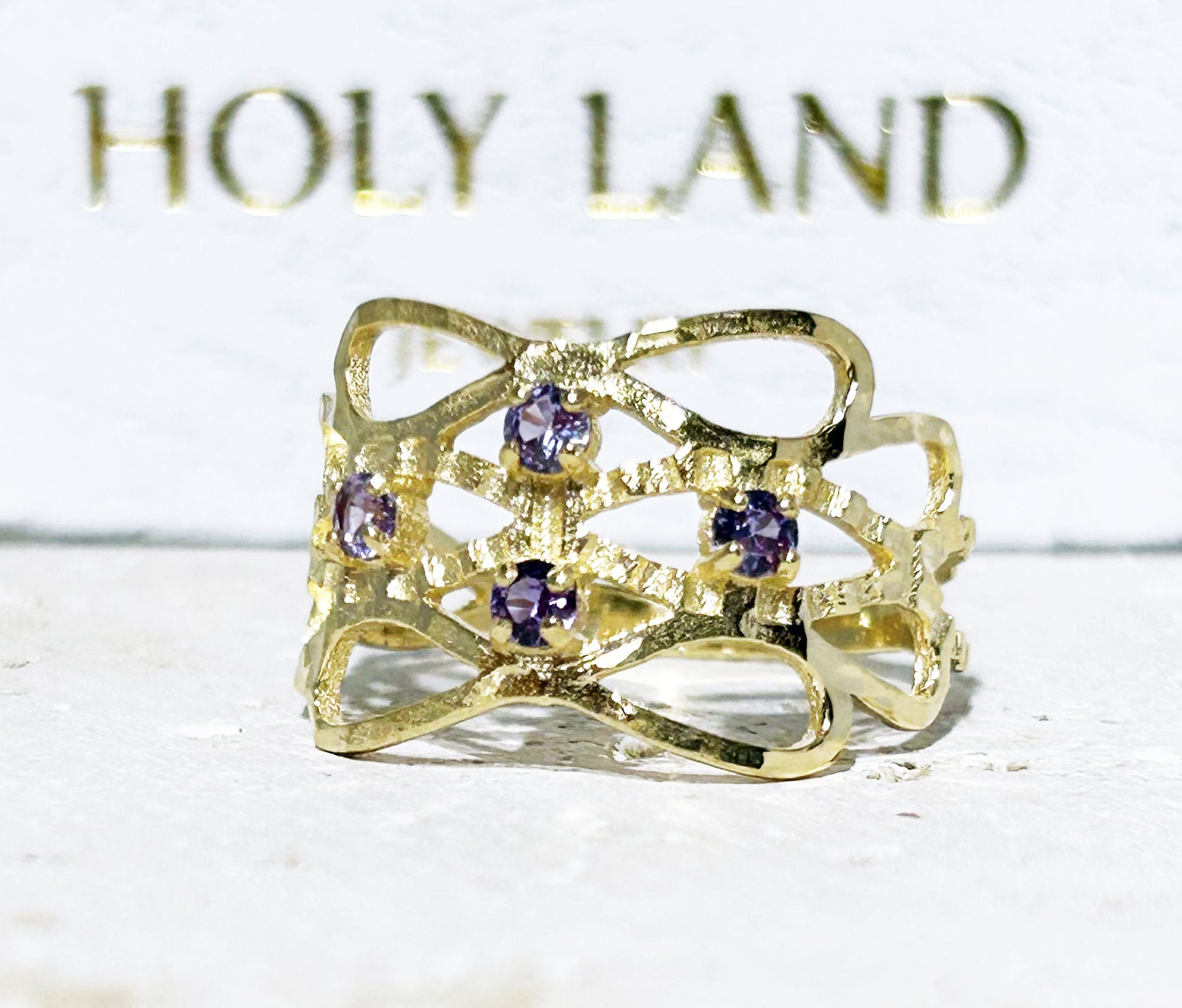 Round Alexandrite Four Stone Hammered Band Ring - H.L.Jewelry