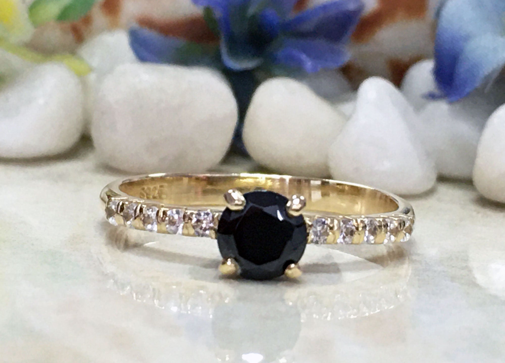 Round Black Onyx Delicate Ring with Clear Quartz Accents - H.L.Jewelry