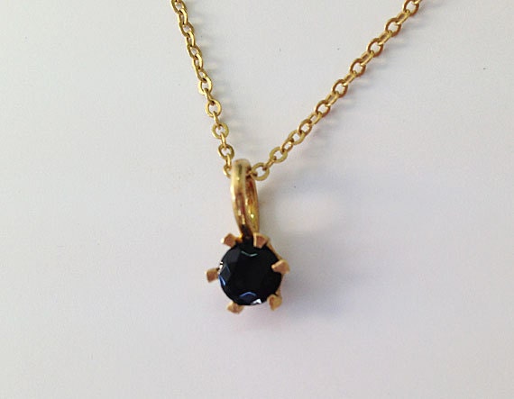 Round Black Onyx Simple Delicate Chain Necklace - H.L.Jewelry