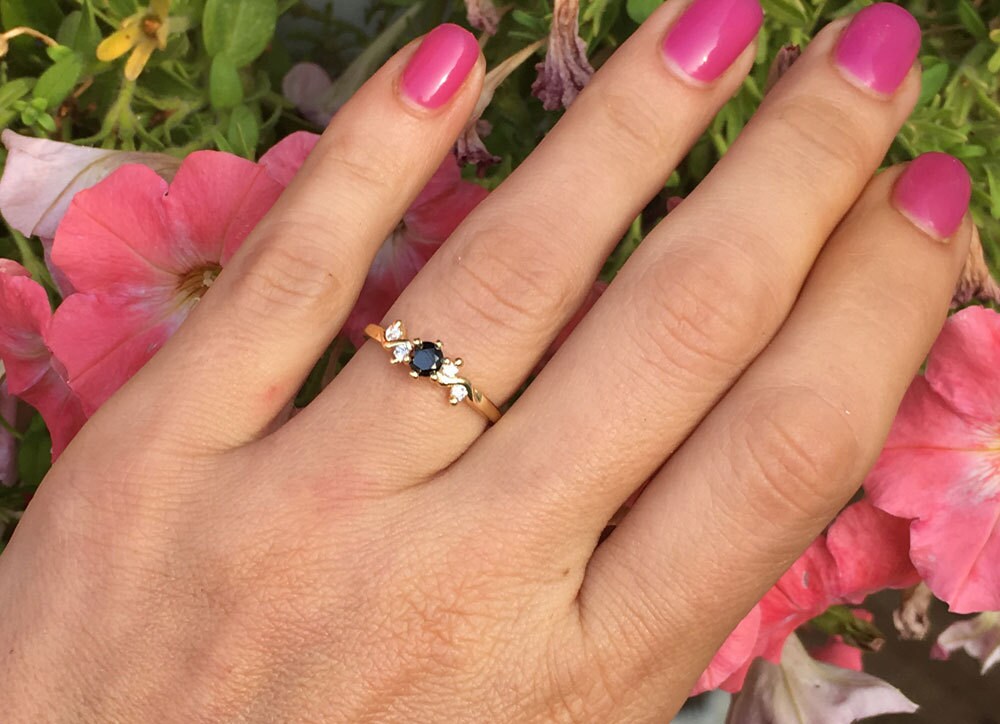 Round Black Onyx Stackable Ring with Clear Quartz Accents - H.L.Jewelry