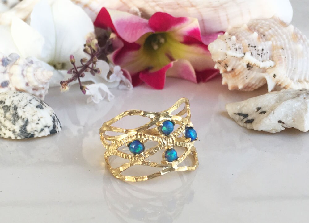Round Blue Opal Four Stone Hammered Band Ring - H.L.Jewelry