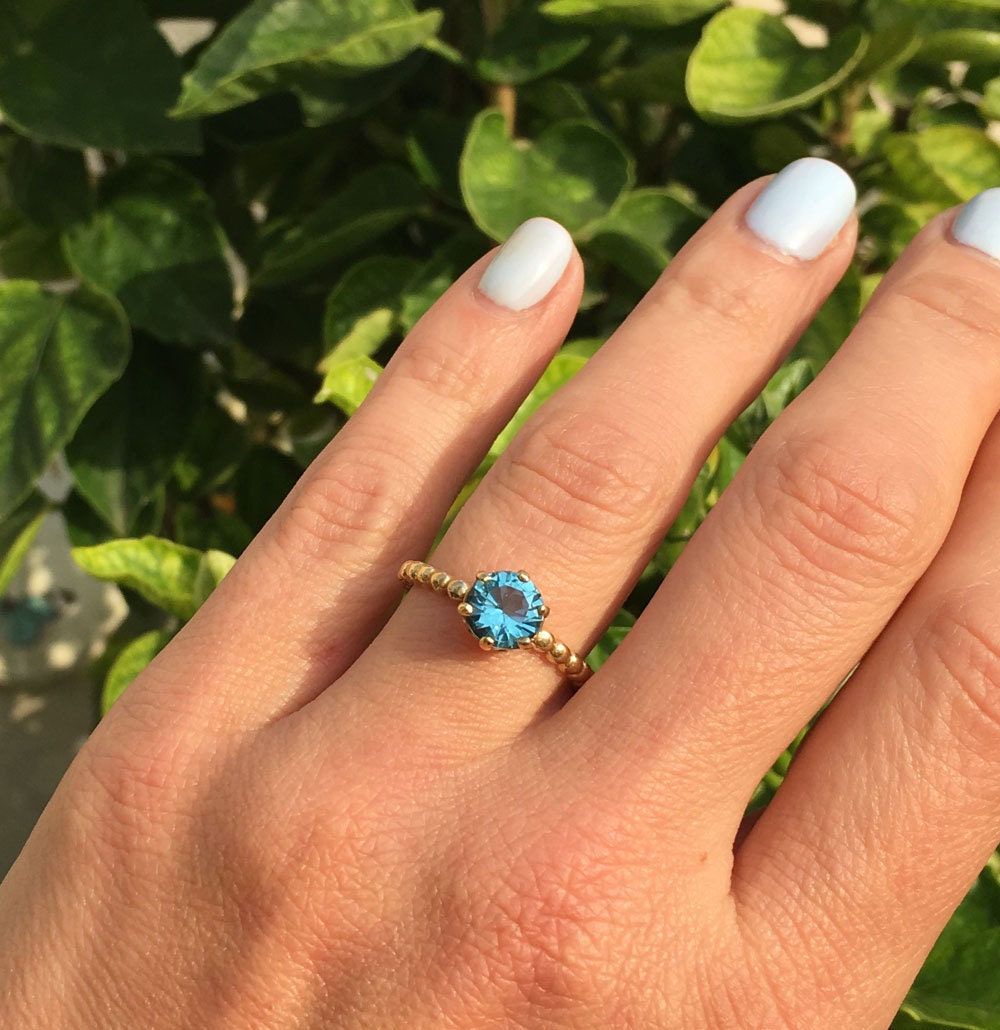 Round Blue Topaz Vintage Beaded Band Ring - H.L.Jewelry