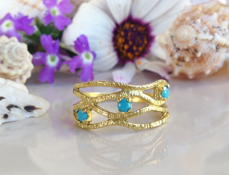 Round Blue Turquoise Three Stone Hammered Band Ring - H.L.Jewelry