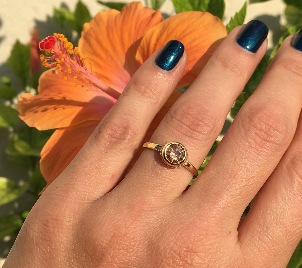 Round Citrine Simple Bezel-Set Ring - H.L.Jewelry