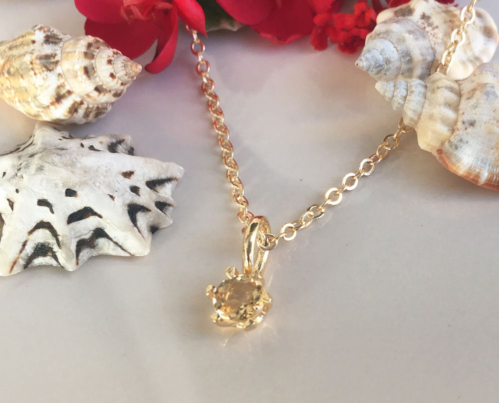 Round Citrine Simple Delicate Chain Necklace - H.L.Jewelry